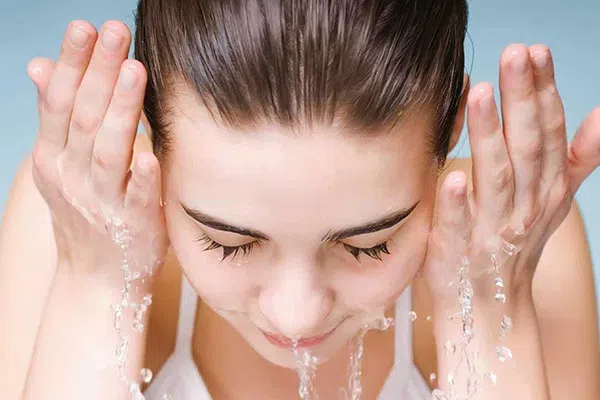 Bí Quyết Chăm Sóc Da Khỏe Đẹp Mỗi Ngày