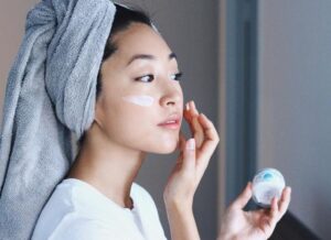 Sai Lầm Khi Chăm Sóc Da Khiến Làn Da Nhanh Xuống Cấp